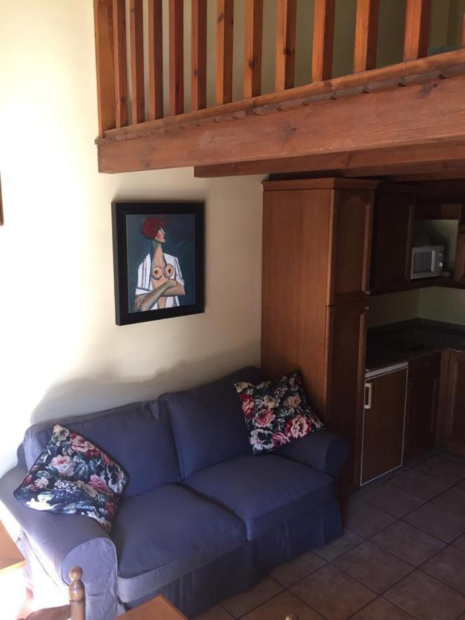Apartamentos Turisticos San Juan De La Pena Santa Cruz de la Serós Exteriör bild